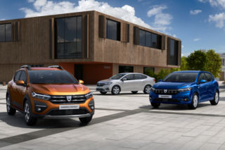 Nowa Dacia Sandero i Logan debiutują na oficjalnych zdjęciach. Francuzi nie wytrzymali - GALERIA