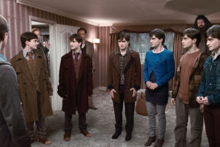 Harry Potter wyczarował swoim twórcom krocie. Ile zarobiły książki, filmy i gadżety