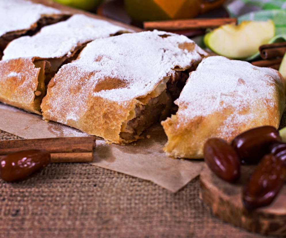 strudel z żurawiną