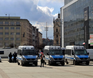 Marsz o wolność w Katowicach. Tak wyglądał liczny protest antycovidowców 