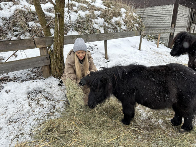 Joanna Krupa odwiedza schronisko dla zwierząt