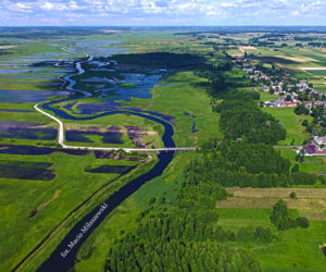 Fantastyczne zdjęcia Biebrzańskiego Parku Narodowego z lotu ptaka. To trzeba zobaczyć! [ZDJĘCIA]