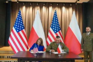 Straż Graniczna ze sprzętem z USA. Drony i termowizja na granicy