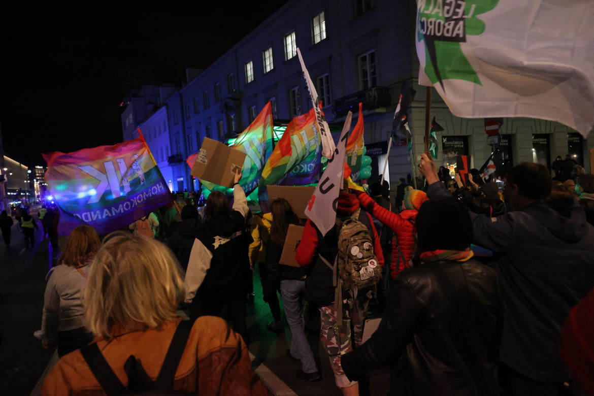 Strajk Kobiet w Warszawie. Tłumy znów wychodzą na ulice