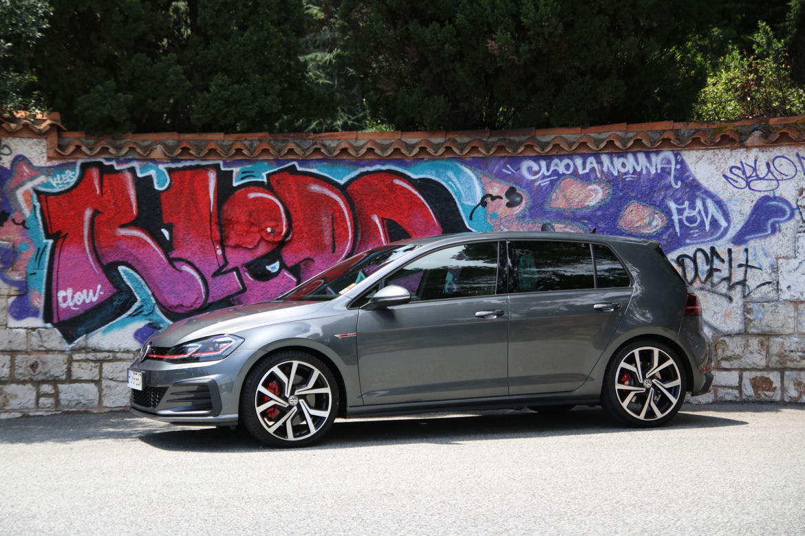 Volkswagen Golf GTI 2.0 TSI 245 KM