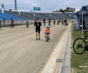 Rowerowa Stolica Polski - kręcili kilometry na stadionie w Lesznie