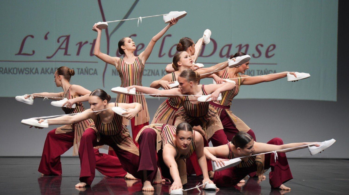Formacje GSA Junior i GSA Pro z Gdańskiej Szkoły Artystycznej wywalczyły awans do finałów Dance World Cup 2026 w Dublinie