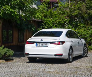 Lexus ES 300h Omotenashi