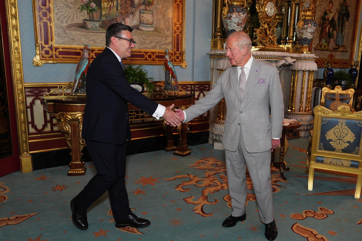 Andy Burnham został w poniedziałek 59. premierem Wielkiej Brytanii - potwierdził Pałac Buckingham