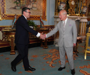 Andy Burnham został w poniedziałek 59. premierem Wielkiej Brytanii - potwierdził Pałac Buckingham
