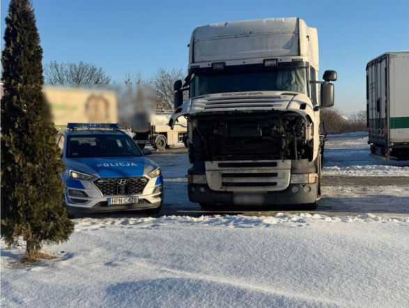 57-latek koczował w zamarzniętej ciężarówce! Mroźna noc na Pomorzu mogła zakończyć się dla niego śmiercią