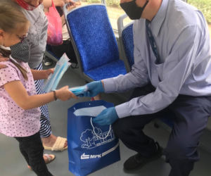 Co grozi za brak maseczki w autobusie? Możesz dostać mandat! Sprawdź, ile zapłacisz