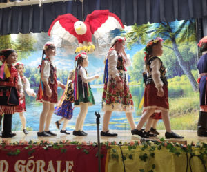 Wiosenny Spektakl zespołu „Krakowianki i Górale” na Greenpoincie