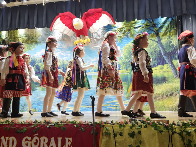 Wiosenny Spektakl zespołu „Krakowianki i Górale” na Greenpoincie