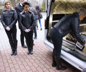 Barbara Wrzesińska na pogrzebie Agnieszki Maciąg