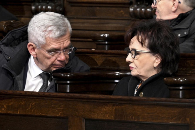 Msza za ofiary Smoleńska w Archikatedrze. Obecni Nawrocki i Kaczyńska