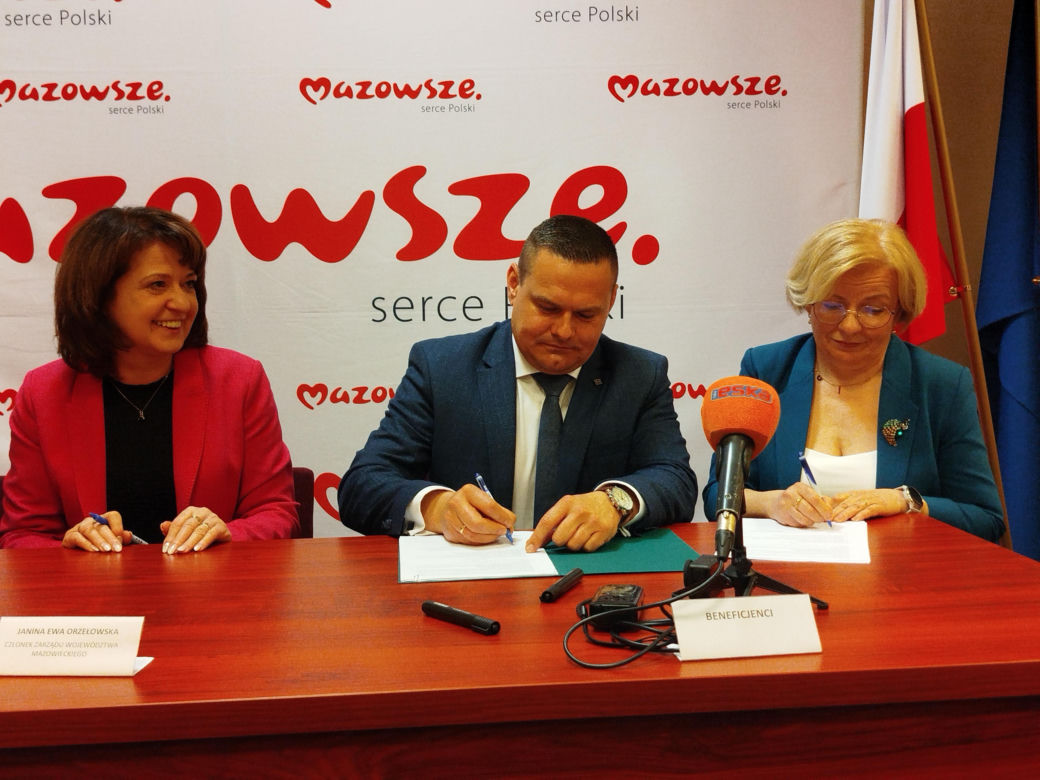 Umowy na dotacje unijne dla czterech lokalnych inwestycji w subregionie siedleckim i powiecie mińskim zostały już podpisane!