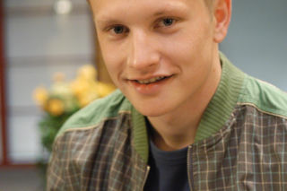 Od nastolatka z Na Wspólnej do eleganckiego mężczyzny. Tak zmieniał się Jakub Wesołowski