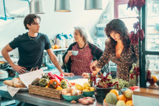 Felicita odc. 14: Enzo (Eugenio Ricciardi), Francesca (Monika Mariotti), Stella (Stefania Ciccarelli)