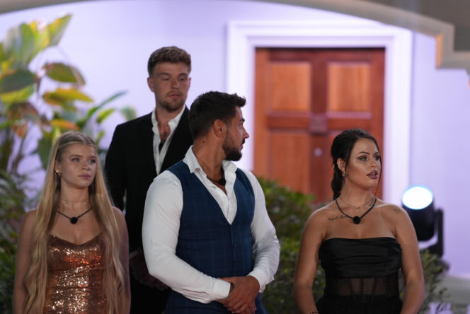 Hotel Paradise 12 - finał