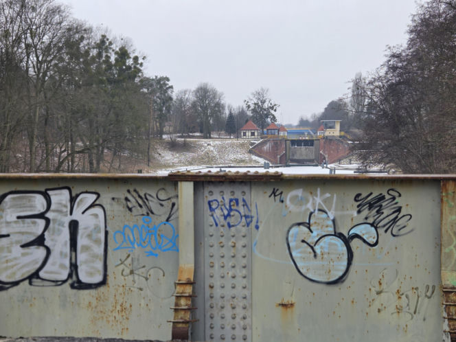 Tak teraz wygląda dawny most kolejowy na Czyżkówku. Kiedyś jeździły tędy pociągi