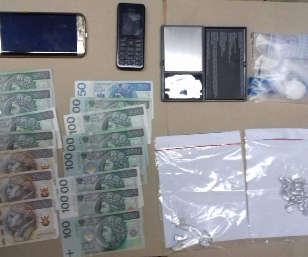 27 seniorów straciło ponad 1,5 MILIONA złotych! Policjanci z Poznania rozbili GANG