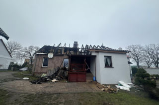 Pożar domu w Boczowie. Rodzina apeluje o wsparcie