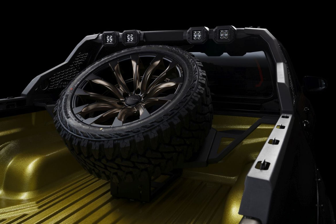 Toyota Hilux po tuningu WALD International 