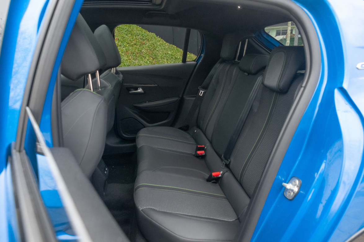 Peugeot 208 GT Line PureTech 130 S&S EAT8
