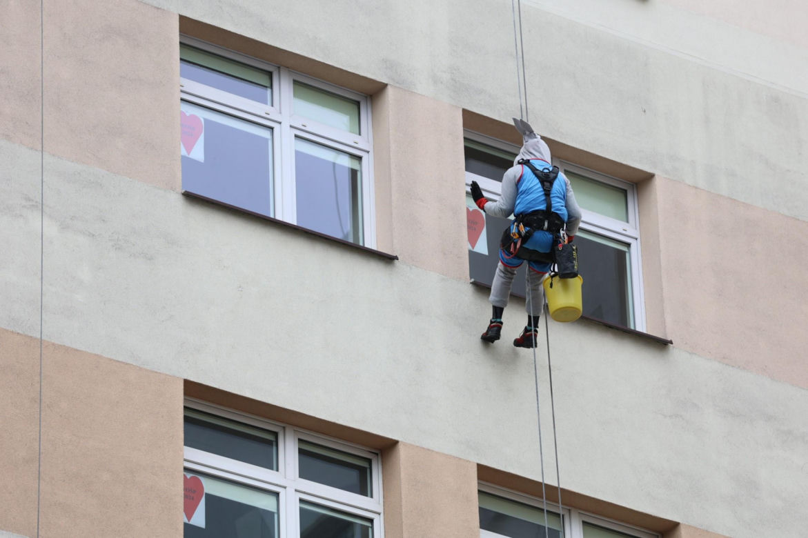 Alpiniści dla WOŚP dali radość małym pacjentom z Uniwersyteckiego Szpitala Dziecięcego w Lublinie