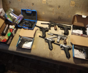 Broń w mieszkaniu 81-latka z Siedlec