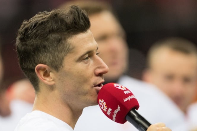 Lewandowski raperem - piłkarska wersja hitu Jeden Osiem L