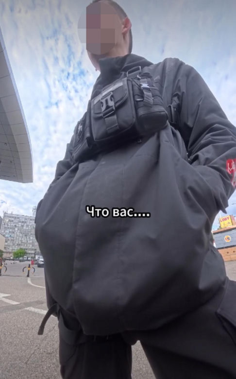 Ochroniarz zaatakował obywatela Ukrainy w Warszawie. "Wyp*****laj na Ukrainę"