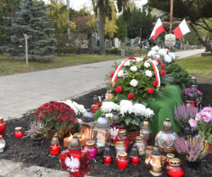 Grób Kornela Morawieckiego