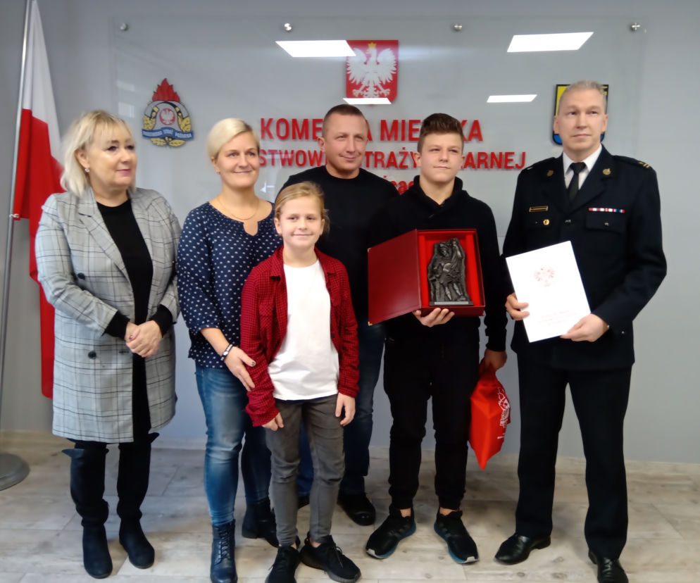 13-latek sam ugasił pożar i uratował swoją młodszą siostrę