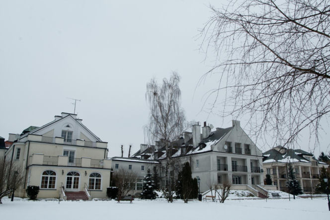 Skolimów zasypany prezentami