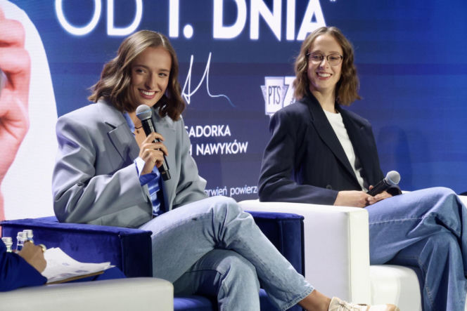 Iga i Agata Świątek na konferencji otwierającej kampanię Oral-B