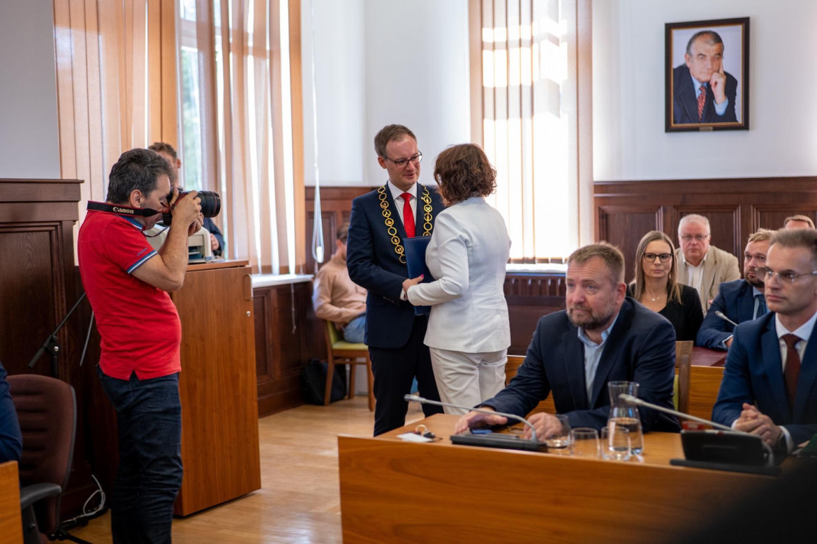 Zaprzysiężenie nowego prezydenta Zabrza. Kamil Żbikowski złożył ślubowanie i zwrócił się do mieszkańców