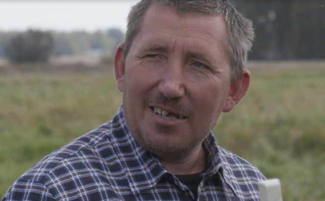 Andrzej z Plutycz pokazał nową maszynę. Inwestuje w gospodarstwo