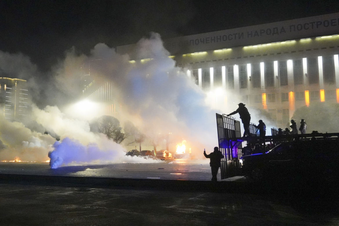 Rzeź w Kazachstanie! Bunt przeciw drożyźnie. Kostnice pełne demonstrantów