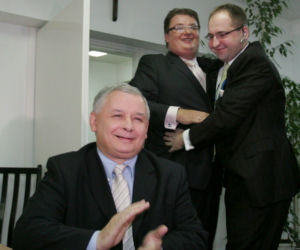 Michał Kamiński, Adam Bielan, Jarosław Kaczyński. 2005r.