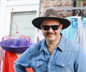 Tomasz Karolak na archiwalnych zdjęciach. Tak wyglądał na początku kariery