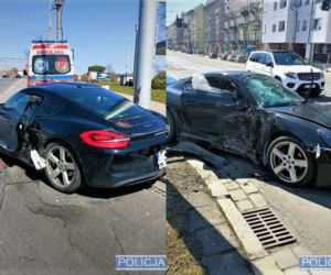 Porsche rozbiło się na latarni na ul. Trzebnickiej. Groźny wypadek we Wrocławiu 