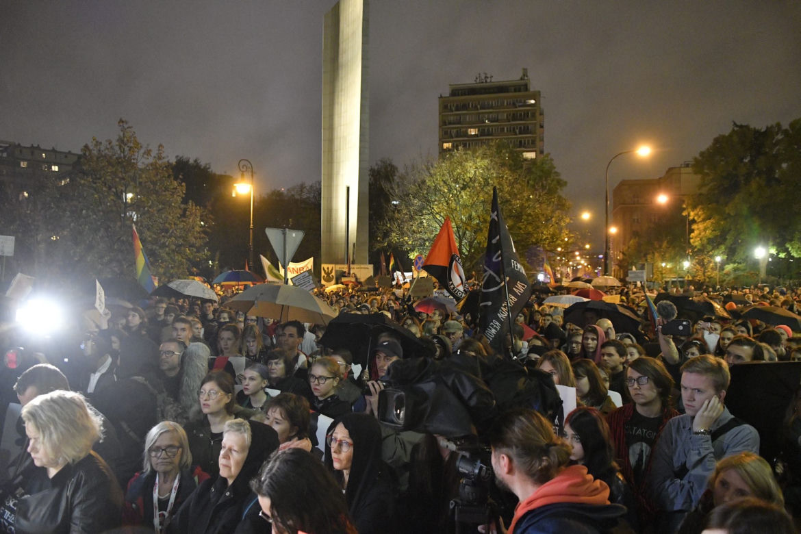 Manifestacja pod Sejmem - NIE dla zakazu edukacji seksualnej