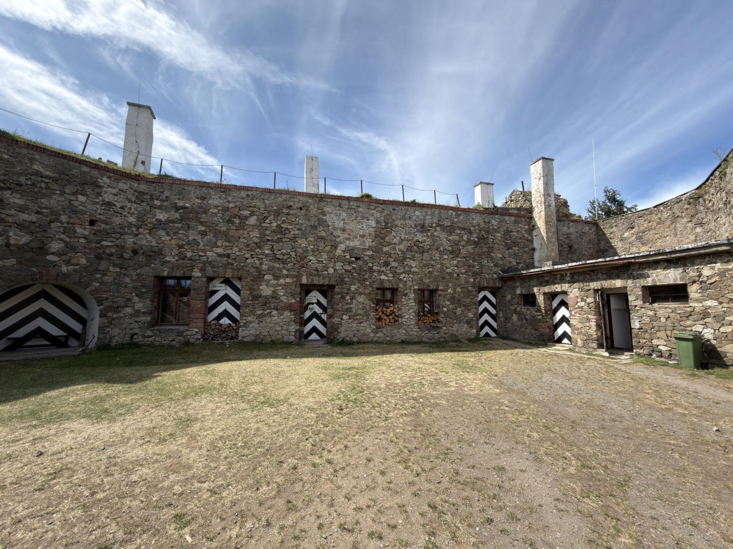Fort Spitzberg-Ostróg. Tutaj Niemcy więzili Unruga i Giertycha