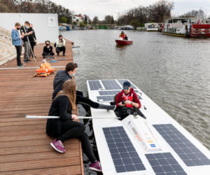 Studenci Politechniki Wrocławskiej zbudowali łódź napędzaną energią słoneczną
