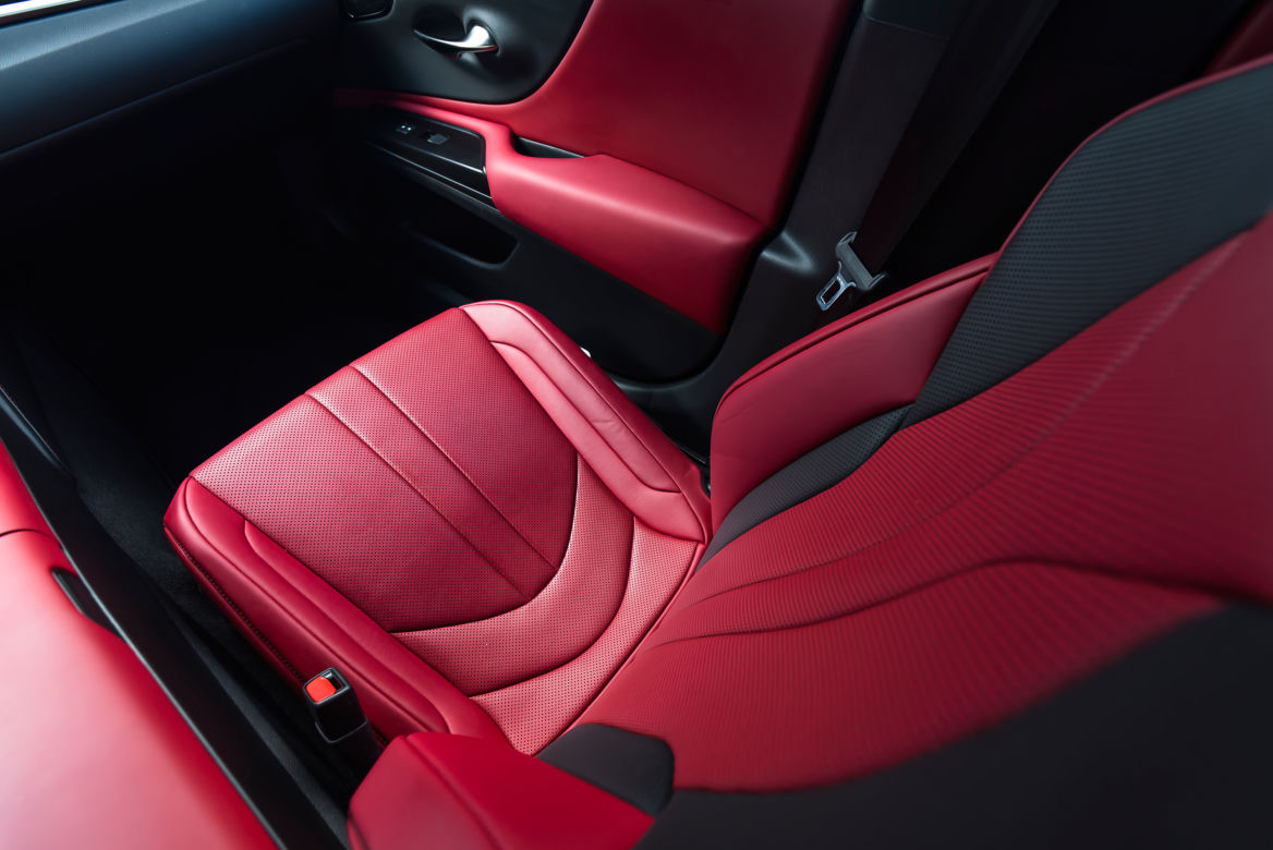 Lexus ES300h F Sport
