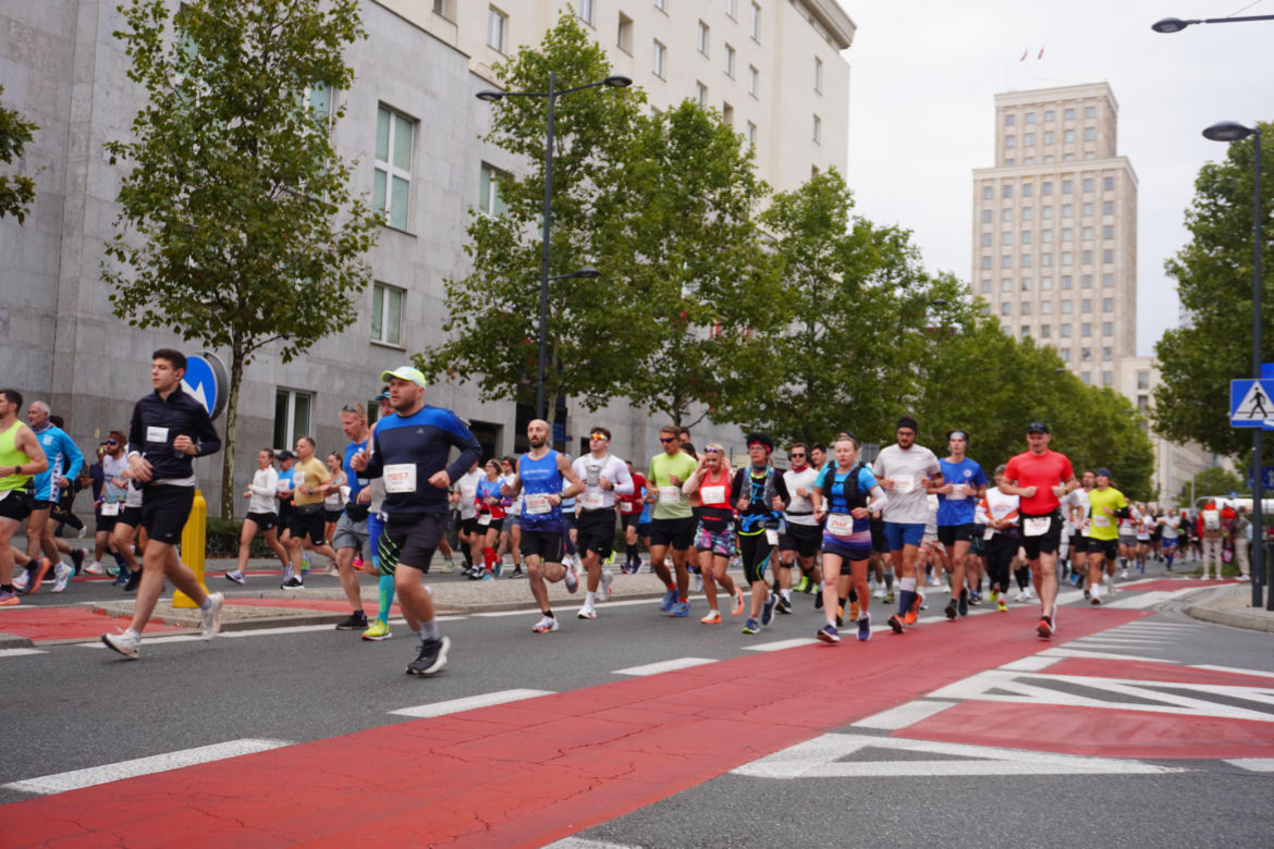 Uczestnicy Maratonu Warszawskiego 2025