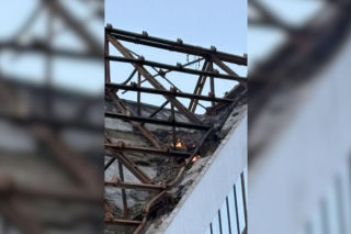 Znowu palił się dach kościoła przy Kunickiego. Sytuacja jest opanowana