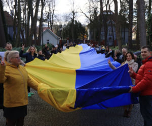 Wojna na Ukrainie. W Świnoujściu okazali wsparcie gigantyczną flagą!
